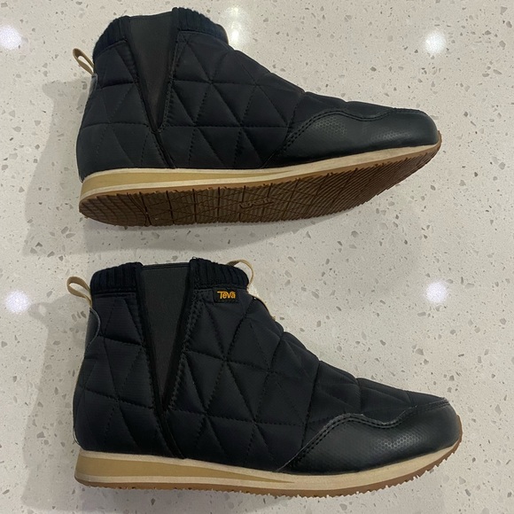 EUC Teva ReEMBER Mid Slip-On - Picture 3 of 6